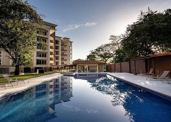 Peninsula 46 - Upscale 2bdr With Jacuzzi - - Fast Wifi - Gym Apartamento *