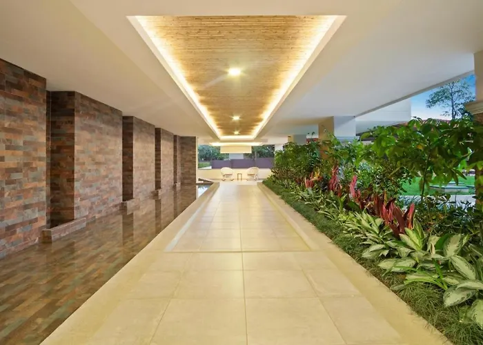 Peninsula 46 - Upscale 2bdr With Jacuzzi - - Fast Wifi - Gym *
